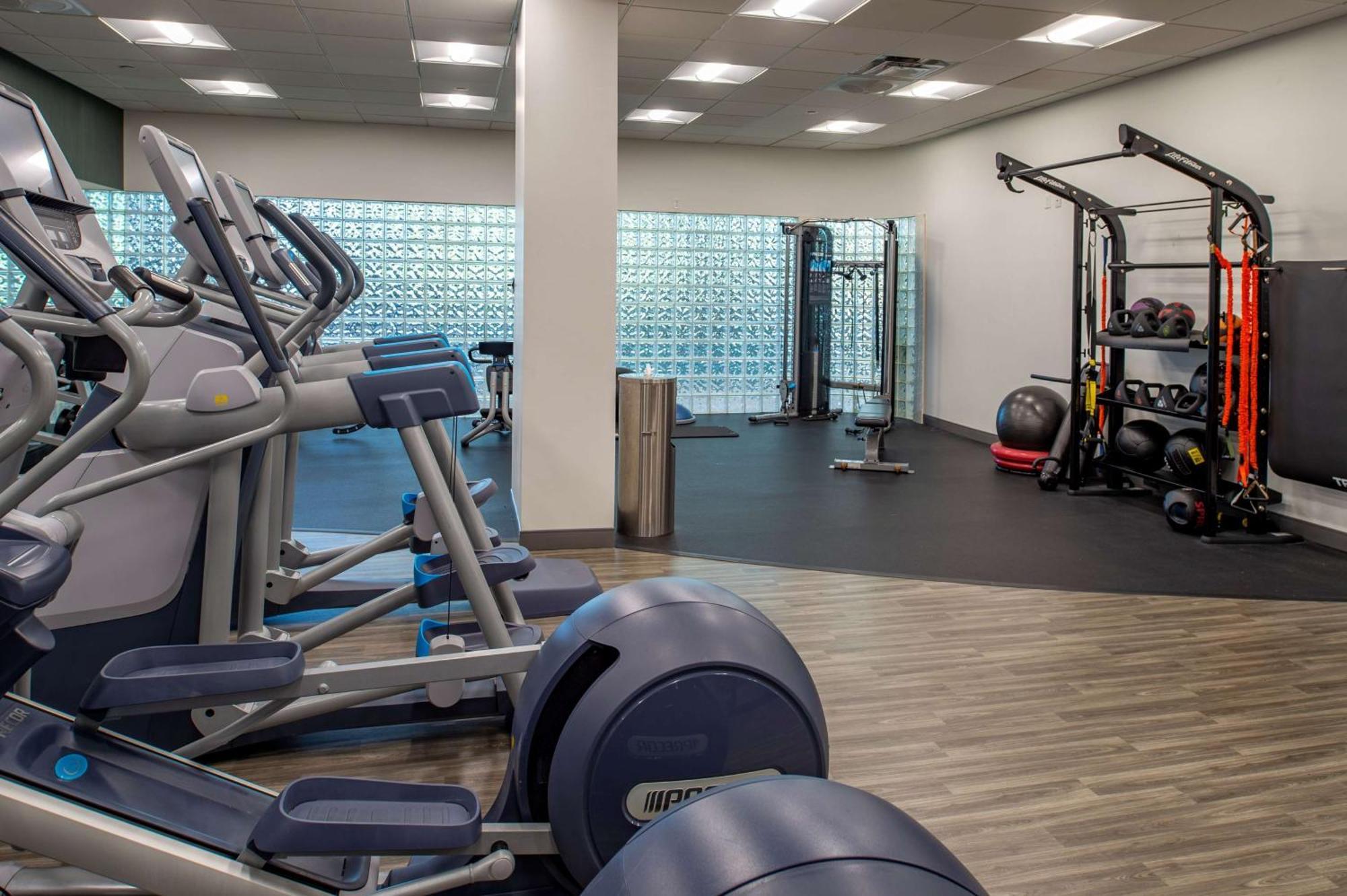 Woodson Terrace Hampton Inn By Hilton St Louis Airport מראה חיצוני תמונה